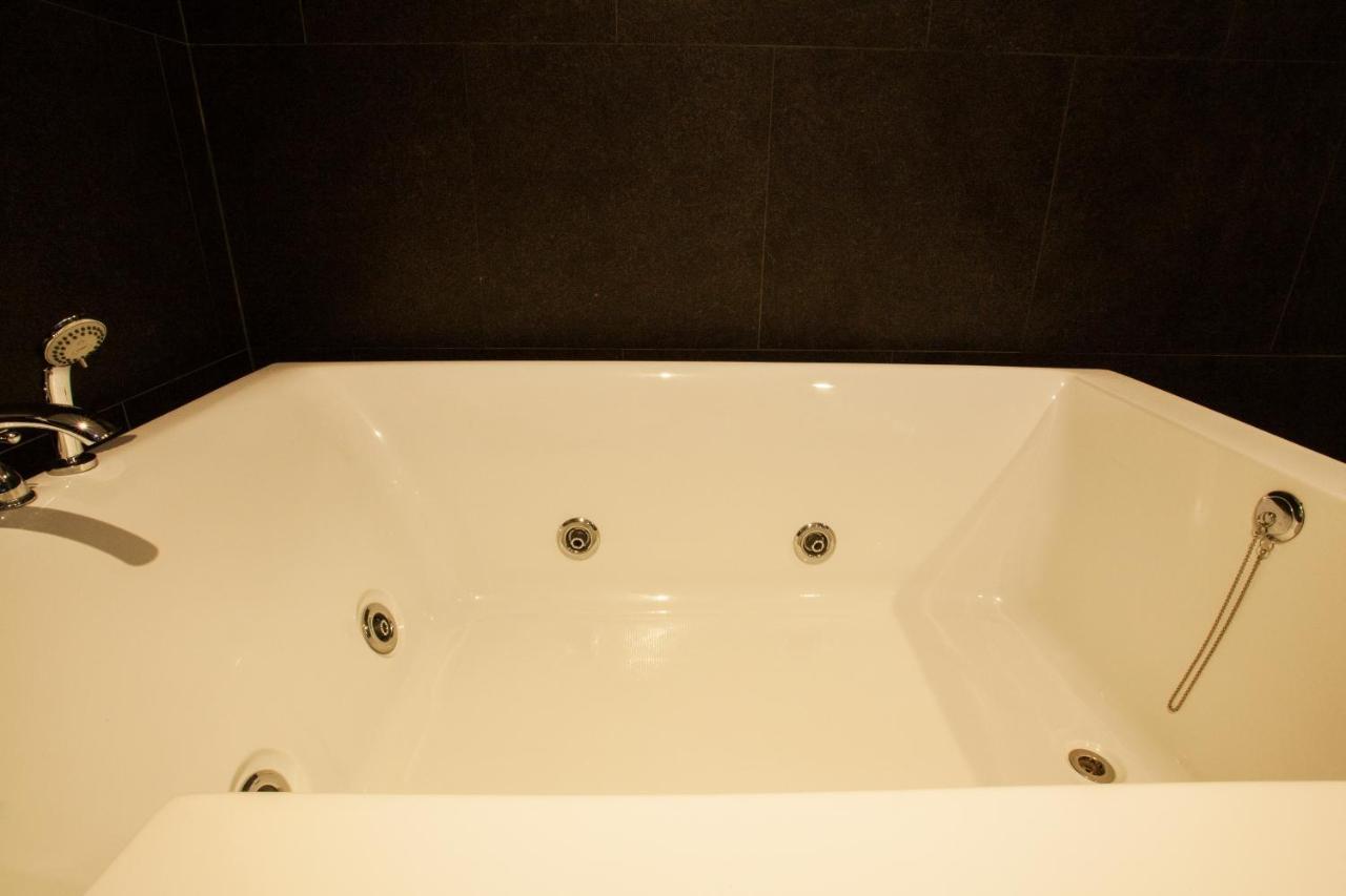 Suwon Reve Hotel Zewnętrze zdjęcie